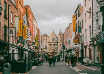 Exploring Dublin with Loranocarter: A Local’s Guide to the Best Sights and Sounds of the City