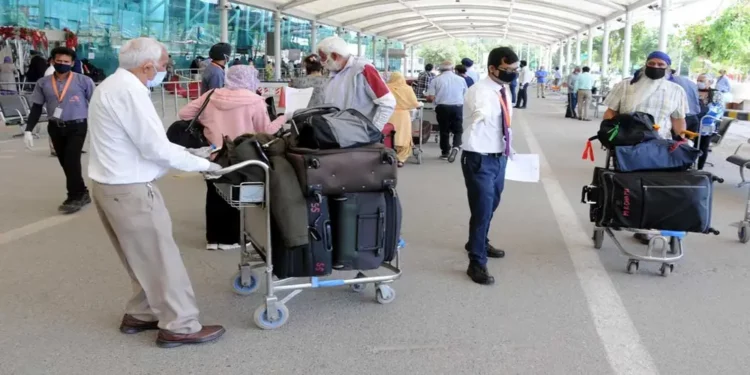 Rajkotupdates.news : Covid Explosion on Flight from Italy