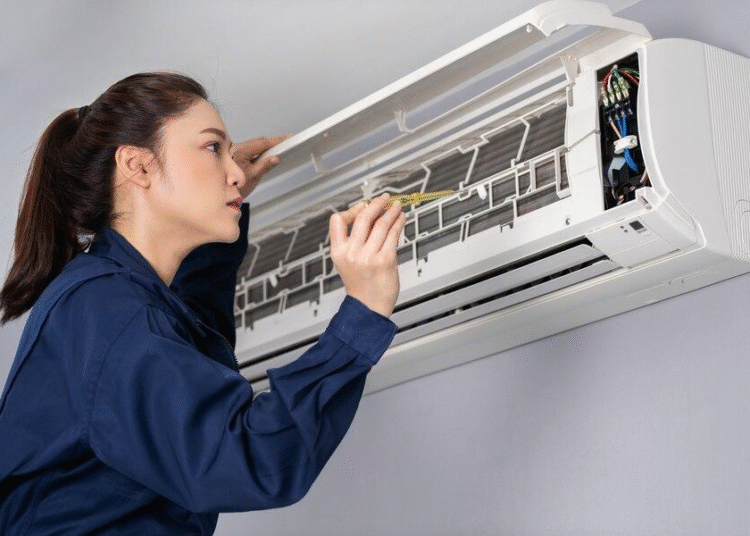How to Choose Between Repairing and Replacing Your AC Unit